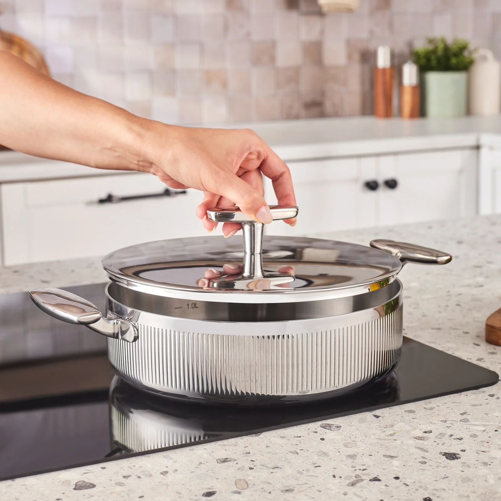 Karaca Rimova 3Ply Stainless Steel 8-Piece Induction Cookware Set with Flat Lid, Silver - Image 7