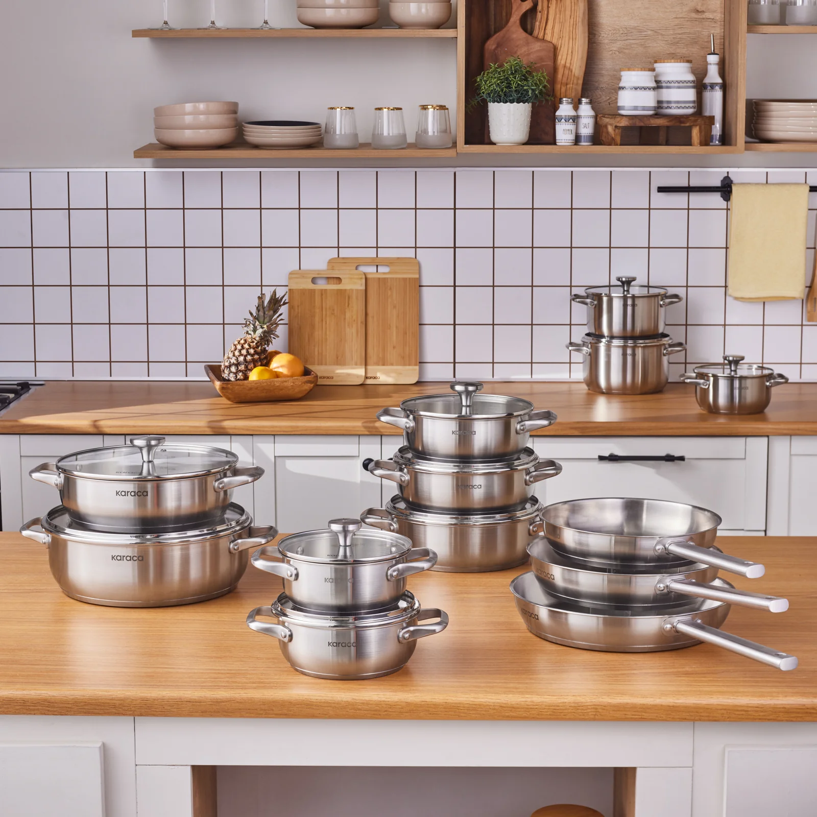 Karaca Elite Stainless Steel Induction Shallow Casserole & Lid, 22cm, Silver - Image 6