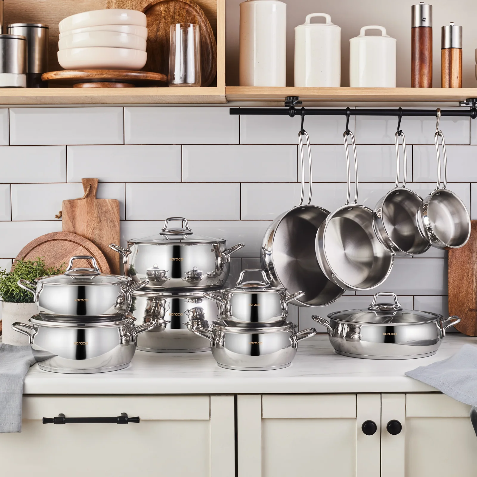 Karaca Emirgan Stainless Steel Stockpot with Lid, 18cm, Silver - Image 9