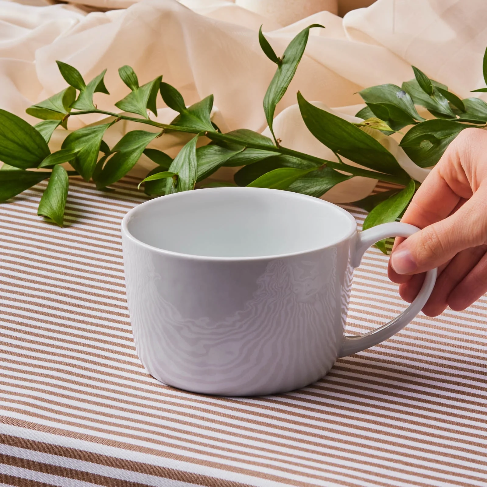 Karaca Epsilon Porcelain Mug, 680ml, White
