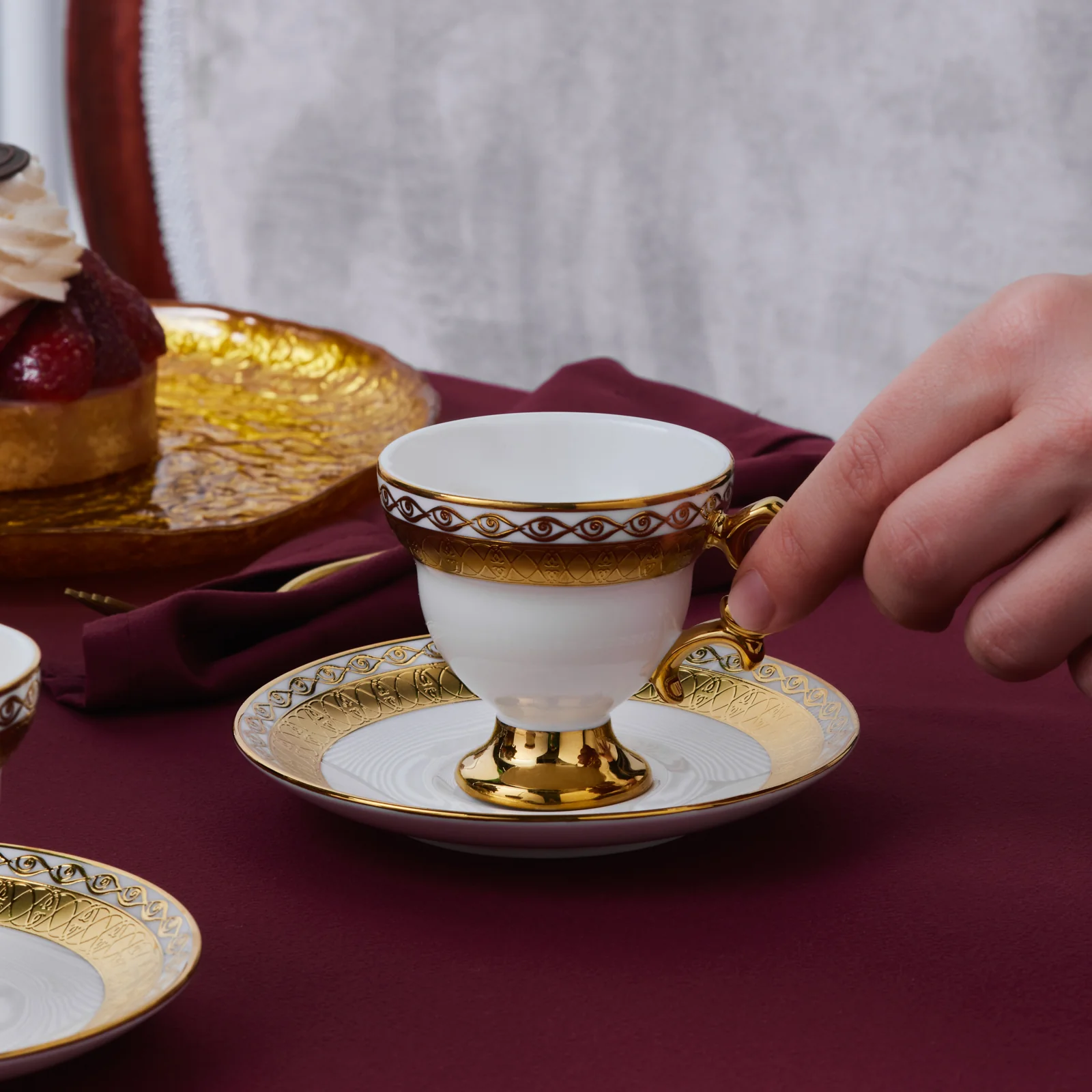 Karaca Hürrem Bone China 12-Piece Espresso Turkish Coffee Cup for 6 People, 90ml, White Gold - Image 4