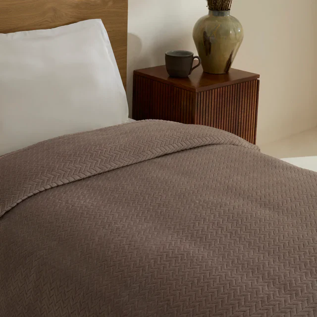 Karaca Leaves Wellsoft Blanket, Single, 150x200cm, Stone - Image 4
