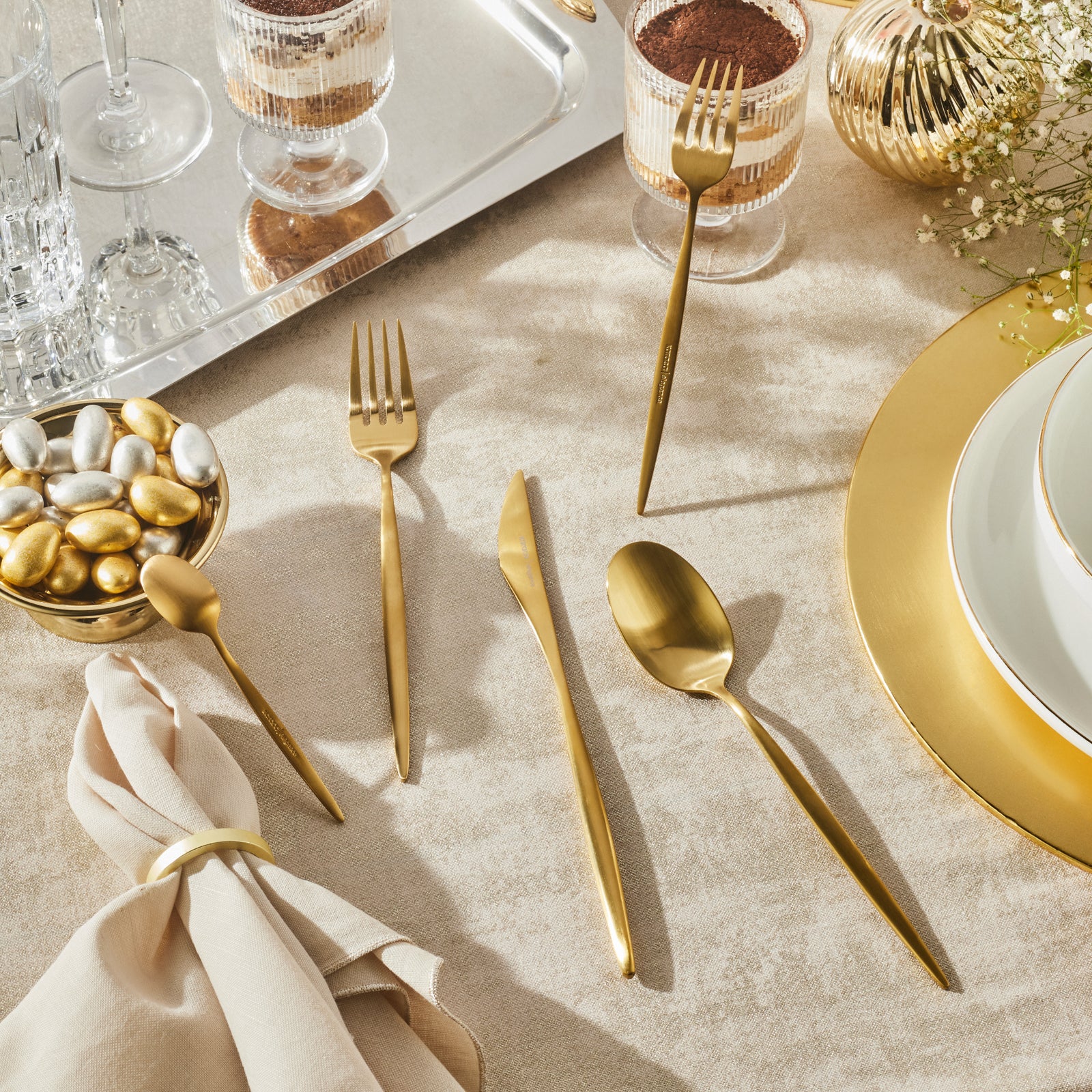 Karaca Lizbon 30-Piece Stainless Steel Cutlery Set for 6 People, Matte Gold - Image 2