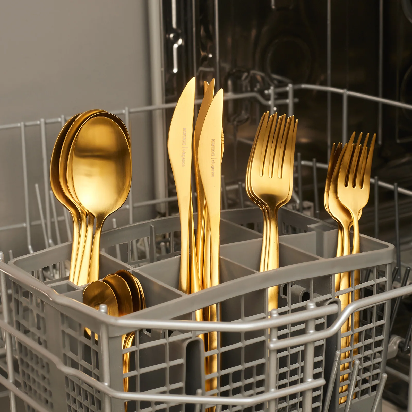 Karaca Lizbon 30-Piece Stainless Steel Cutlery Set for 6 People, Matte Gold - Image 5