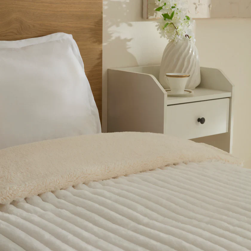 Karaca Stripe Sherpa Blanket, 150x200cm, Single, White - Image 4