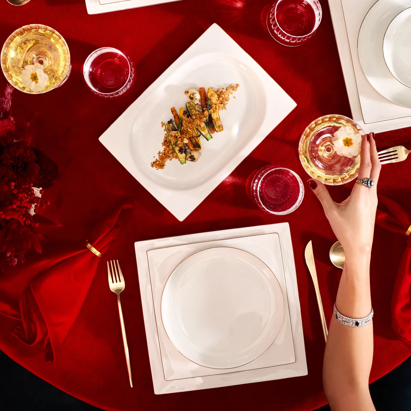 Karaca Red Carpet Collection Fine Pearl Extra Nish 62-Piece Dinner Set for 12 People, Platinum White - Image 4
