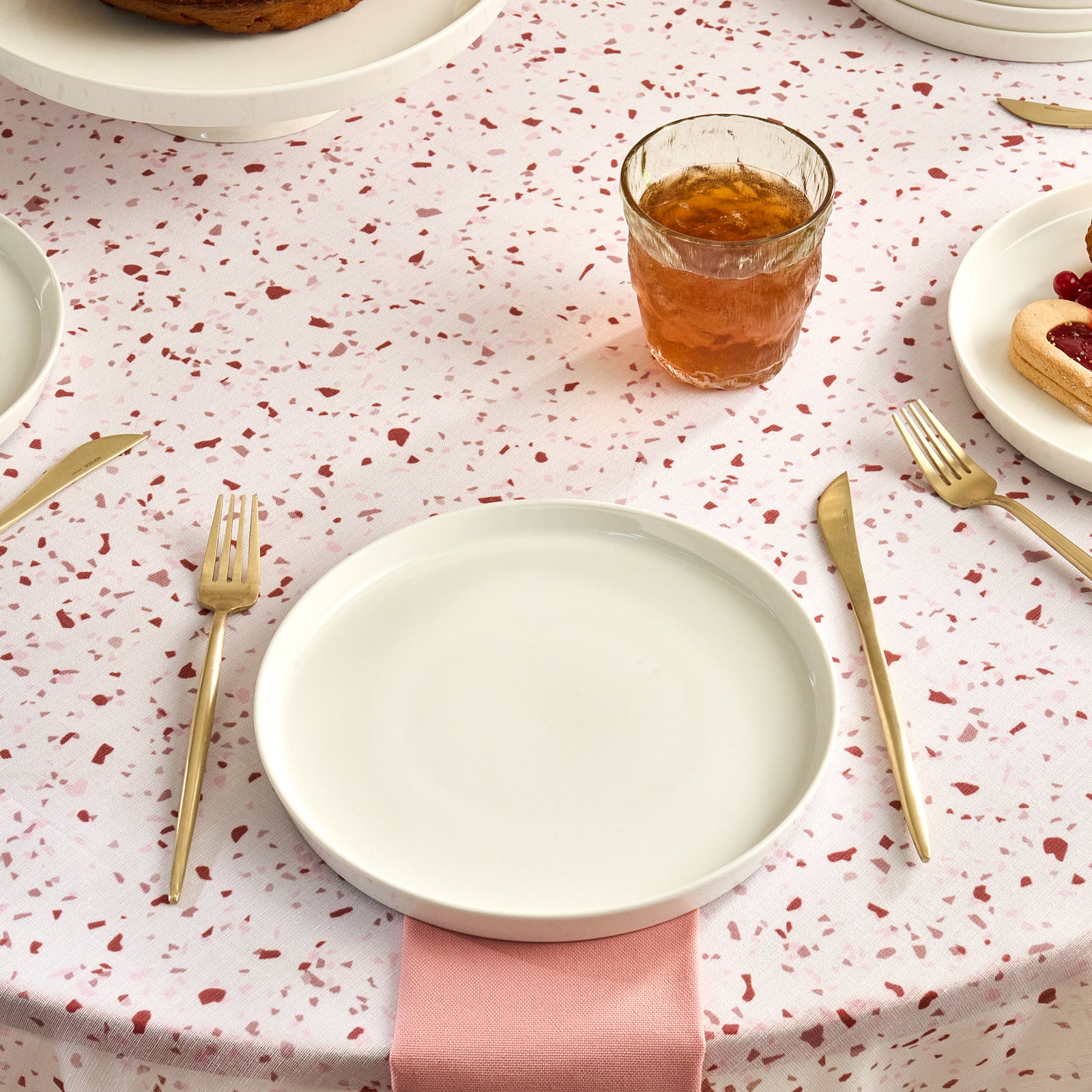 Karaca Salvare 7-Piece Bone China Serveware Set for 6 People, White - Image 4