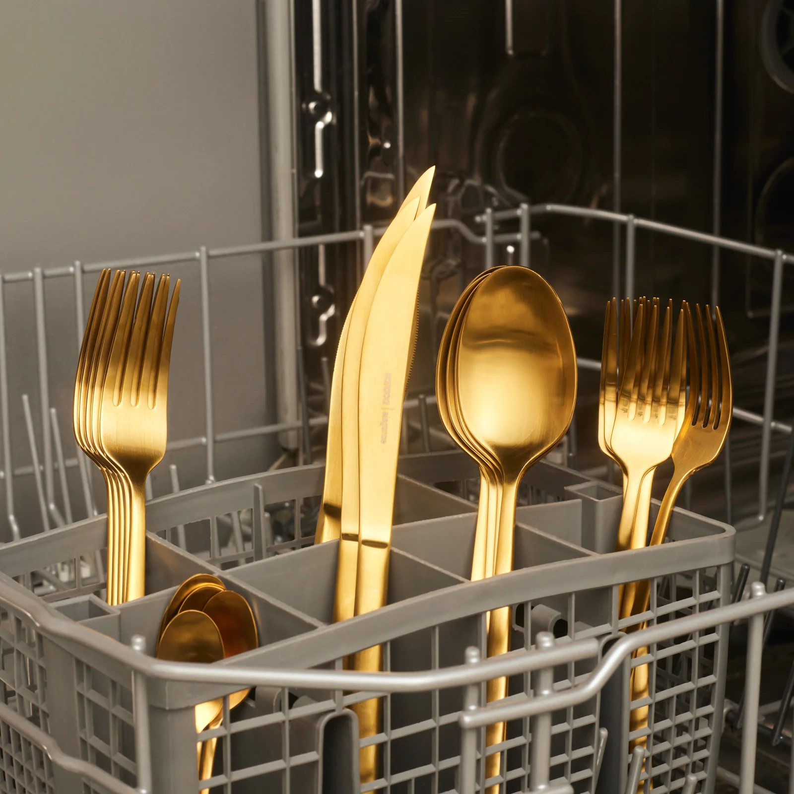 Karaca Tivoli 30-Piece Stainless Steel Cutlery Set for 6 People, Matte Gold - Image 6
