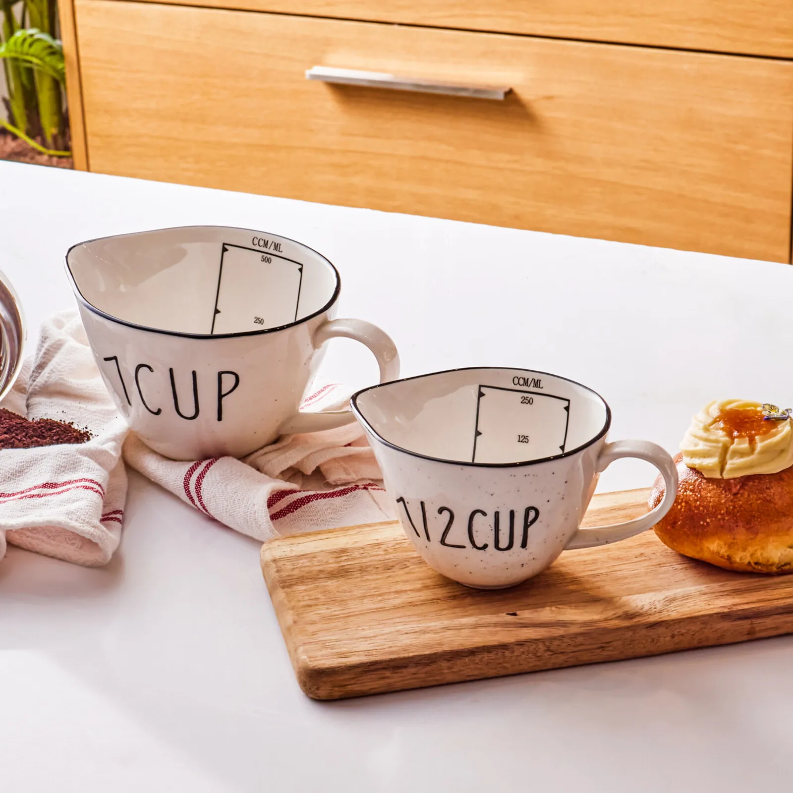 Karaca Veva Porcelain Measuring Cups, White Black - Image 2