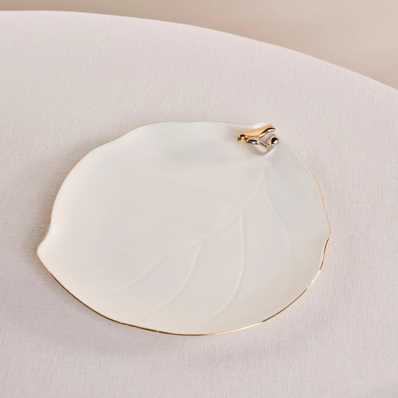 Karaca X Müge Anlı Bone China Side Plate, 21cm, Gold White