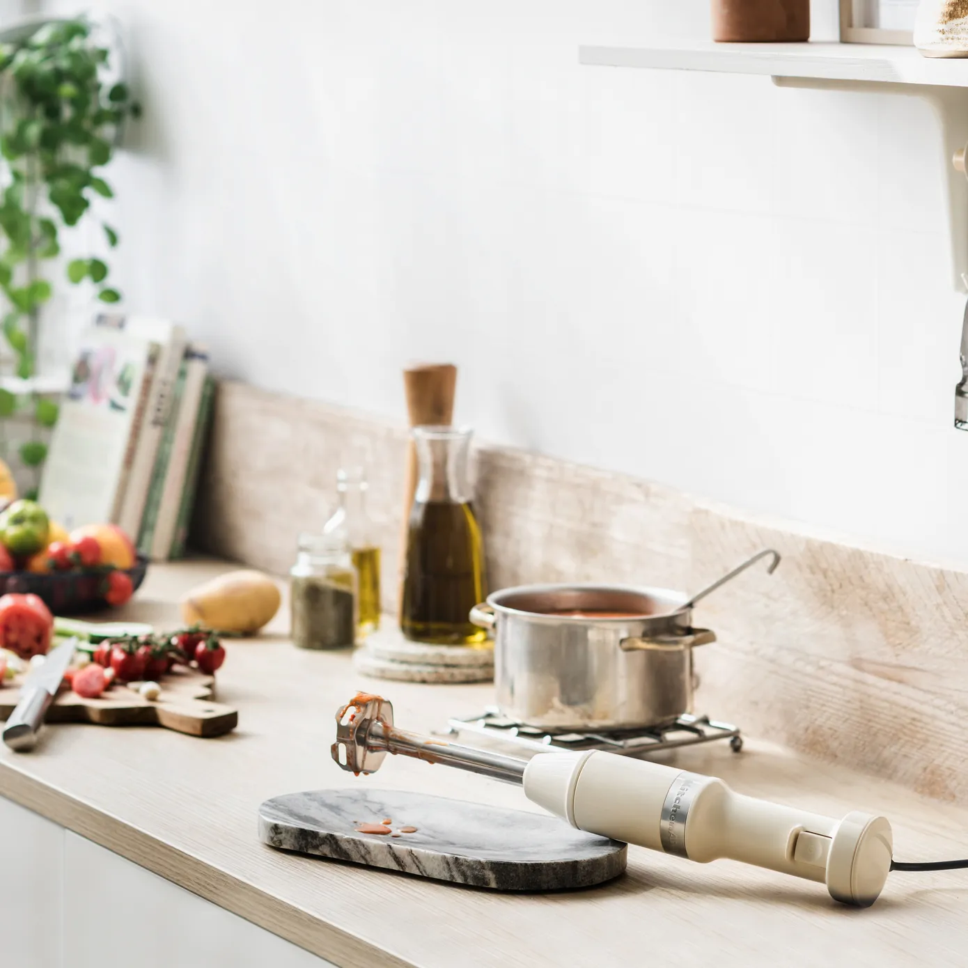 KitchenAid Hand Blender with Accessories, 1L Bottle, 180W, Almond Cream - Image 4